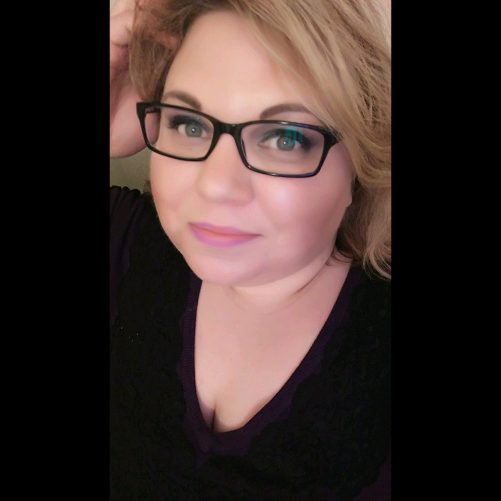 Meet your Posher, Caroline